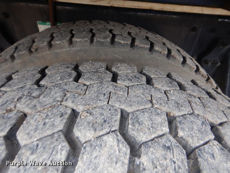 image for item HX9064 1998 Freightliner FLD  vacuum truck