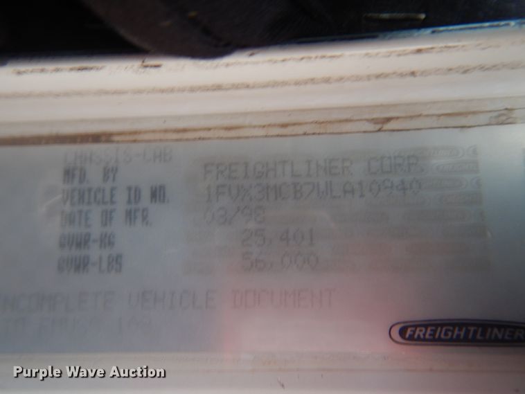 image for item HX9064 1998 Freightliner FLD  vacuum truck