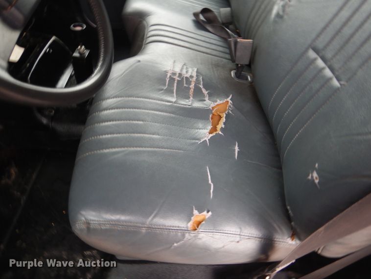 image for item HX9065 2001 Chevrolet C7500  chip bed truck