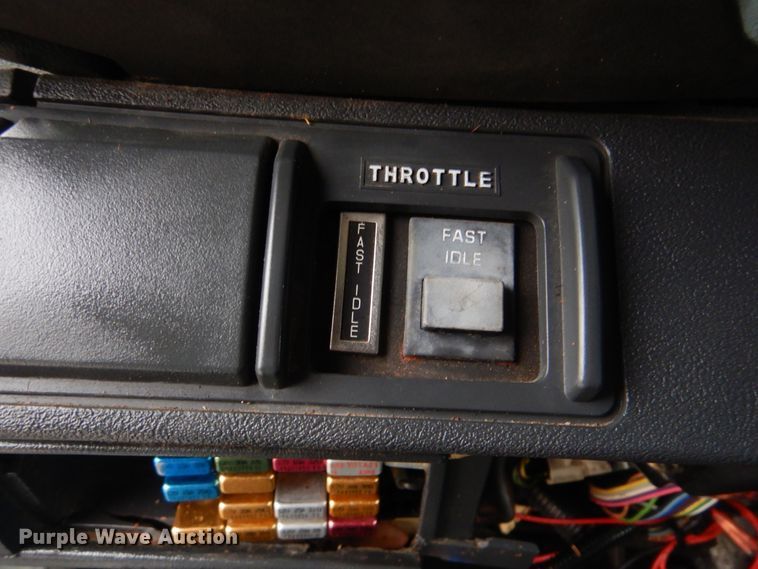 image for item HX9065 2001 Chevrolet C7500  chip bed truck