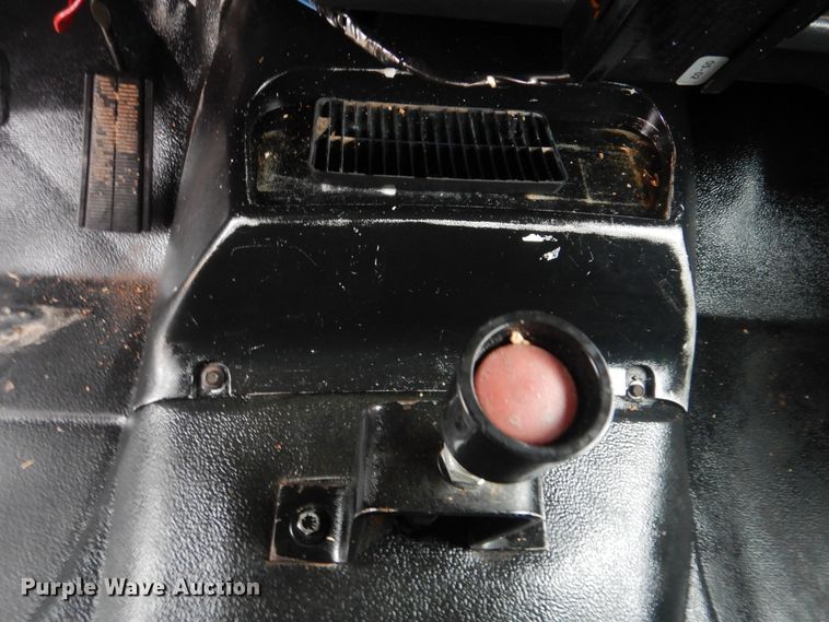 image for item HX9065 2001 Chevrolet C7500  chip bed truck