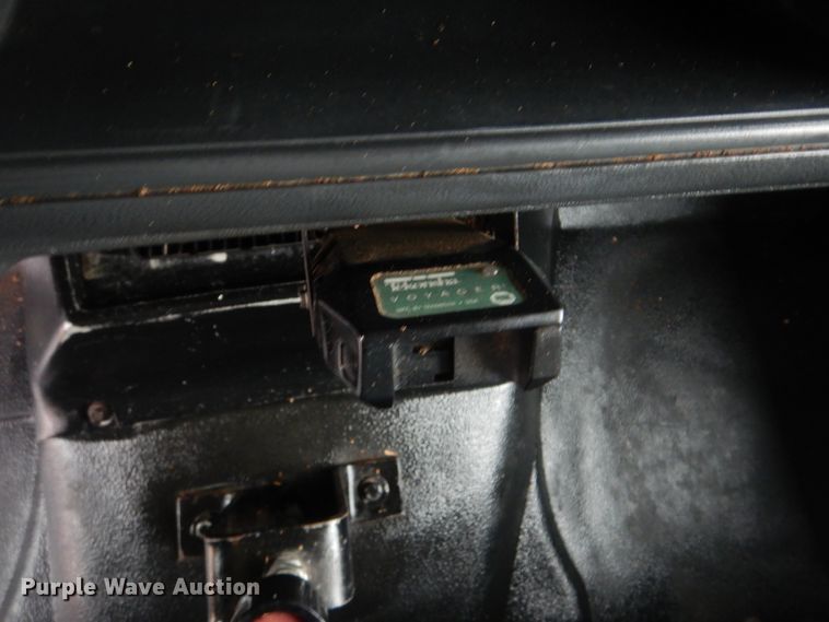 image for item HX9065 2001 Chevrolet C7500  chip bed truck