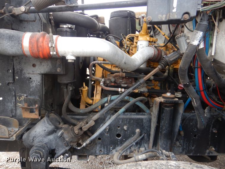 image for item HX9065 2001 Chevrolet C7500  chip bed truck