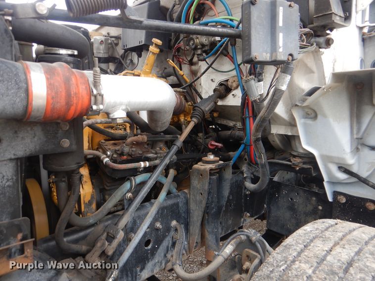 image for item HX9065 2001 Chevrolet C7500  chip bed truck