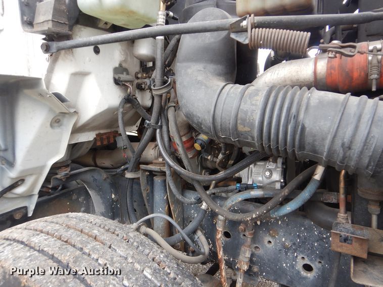 image for item HX9065 2001 Chevrolet C7500  chip bed truck