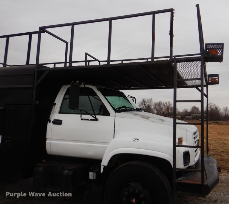 image for item HX9065 2001 Chevrolet C7500  chip bed truck