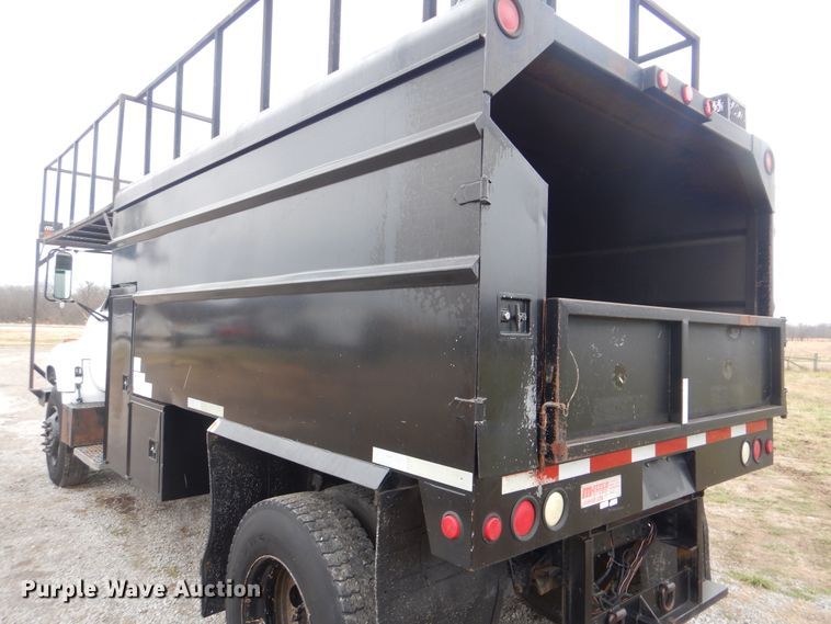 image for item HX9065 2001 Chevrolet C7500  chip bed truck