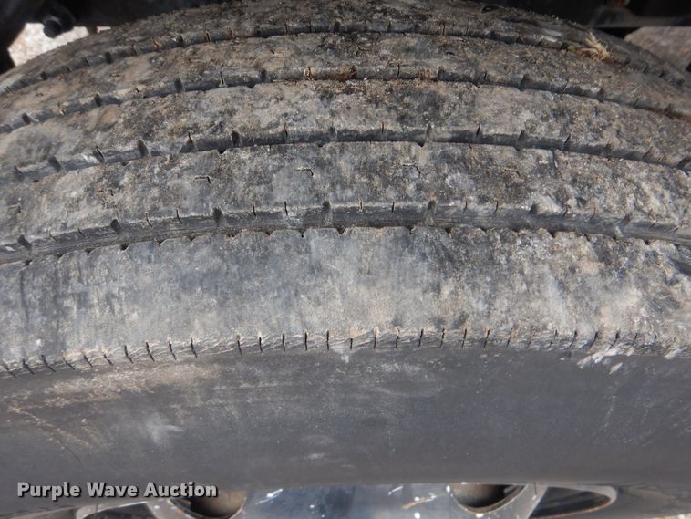 image for item HX9065 2001 Chevrolet C7500  chip bed truck