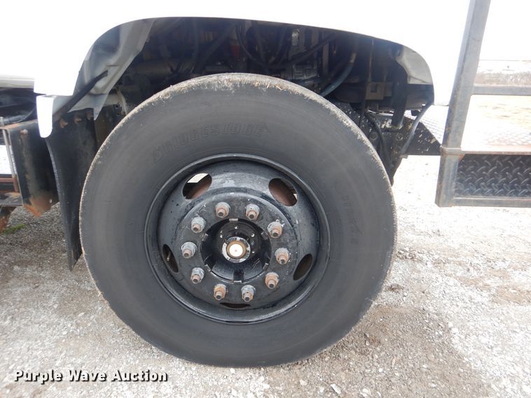 image for item HX9065 2001 Chevrolet C7500  chip bed truck