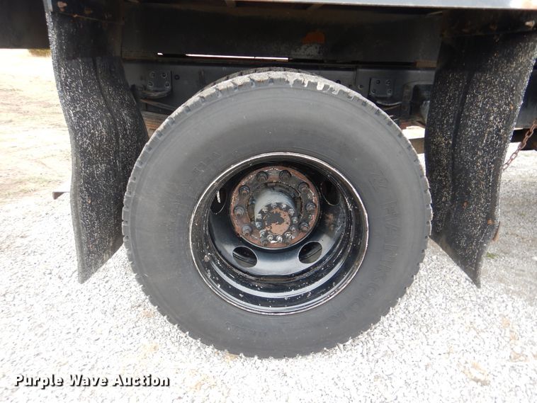 image for item HX9065 2001 Chevrolet C7500  chip bed truck