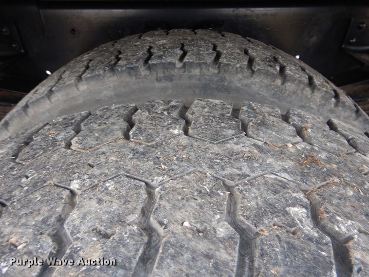 image for item HX9065 2001 Chevrolet C7500  chip bed truck