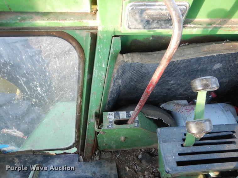 image for item DC8798 John Deere 7520  4WD tractor