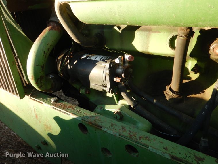 image for item DC8798 John Deere 7520  4WD tractor