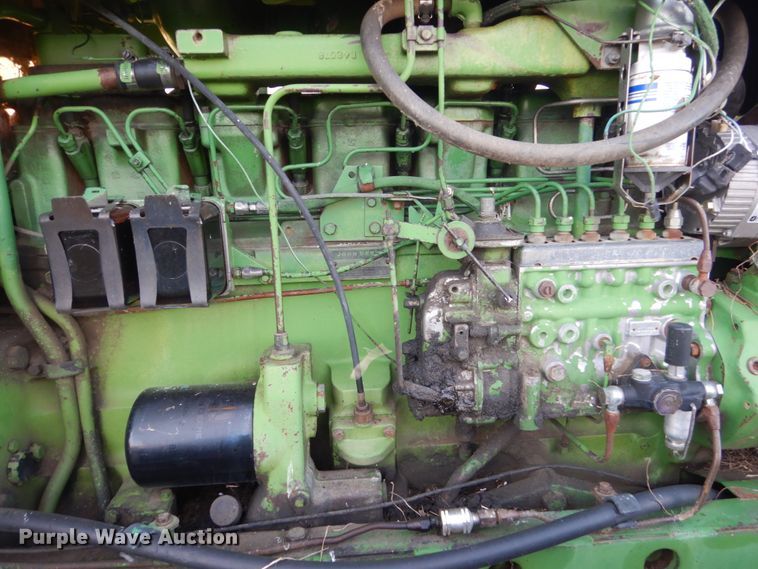 image for item DC8798 John Deere 7520  4WD tractor