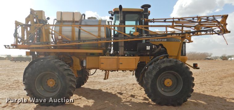 image for item DG1501 2000 Ag-Chem RoGator 1254  sprayer