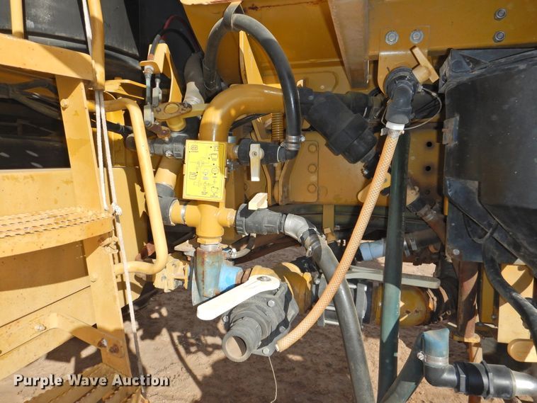 image for item DG1501 2000 Ag-Chem RoGator 1254  sprayer