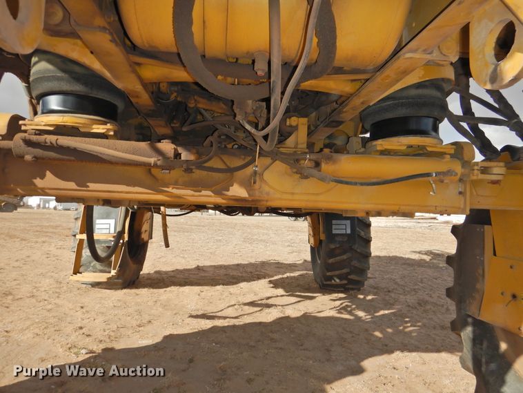 image for item DG1501 2000 Ag-Chem RoGator 1254  sprayer