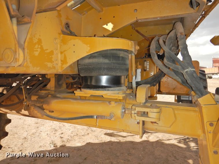 image for item DG1501 2000 Ag-Chem RoGator 1254  sprayer