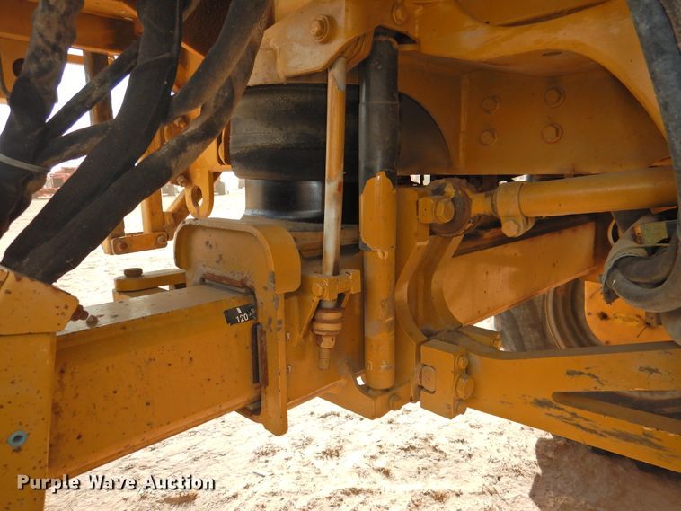 image for item DG1501 2000 Ag-Chem RoGator 1254  sprayer