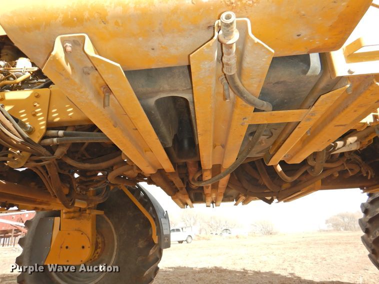 image for item DG1501 2000 Ag-Chem RoGator 1254  sprayer