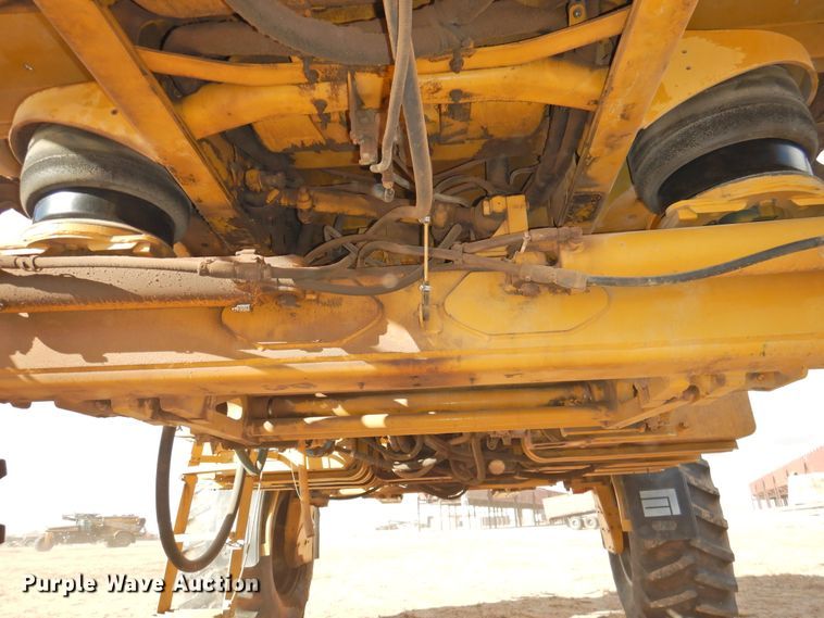 image for item DG1501 2000 Ag-Chem RoGator 1254  sprayer