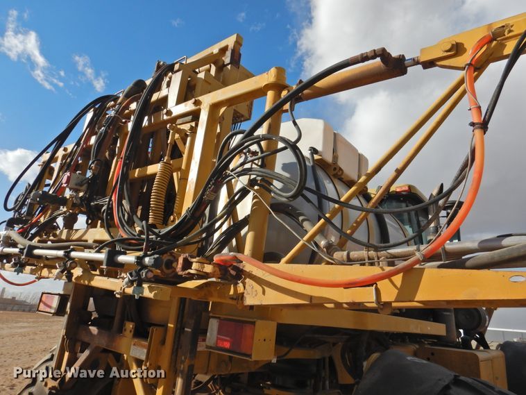 image for item DG1501 2000 Ag-Chem RoGator 1254  sprayer