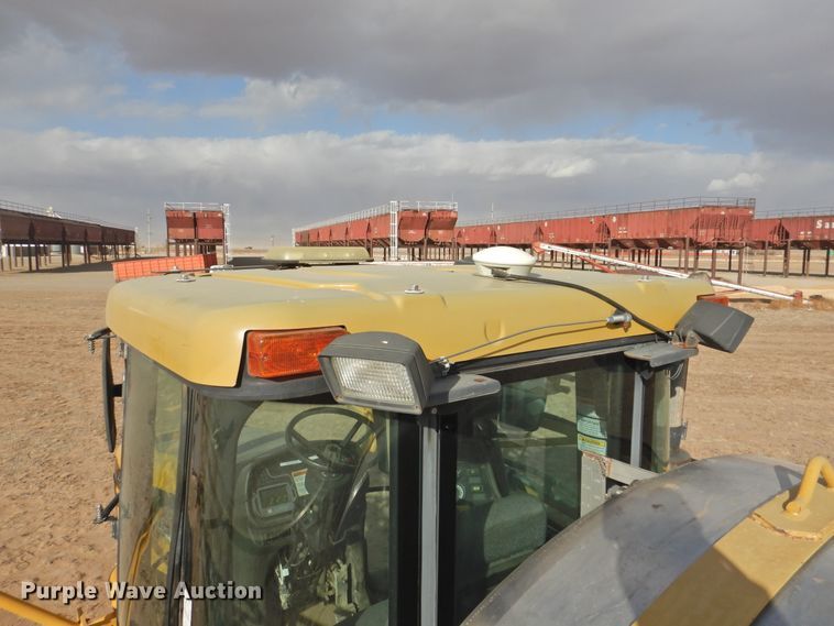 image for item DG1501 2000 Ag-Chem RoGator 1254  sprayer