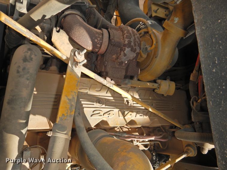 image for item DG1501 2000 Ag-Chem RoGator 1254  sprayer