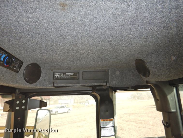 image for item DG1501 2000 Ag-Chem RoGator 1254  sprayer