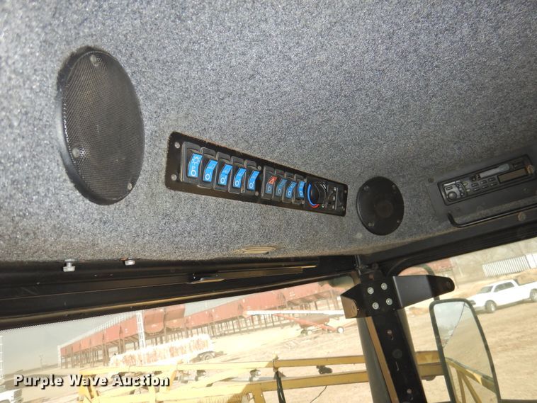 image for item DG1501 2000 Ag-Chem RoGator 1254  sprayer