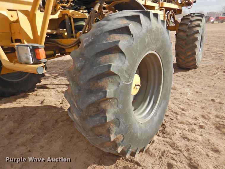 image for item DG1501 2000 Ag-Chem RoGator 1254  sprayer