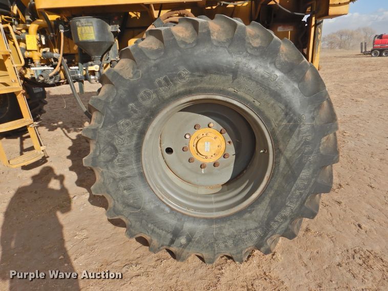 image for item DG1501 2000 Ag-Chem RoGator 1254  sprayer