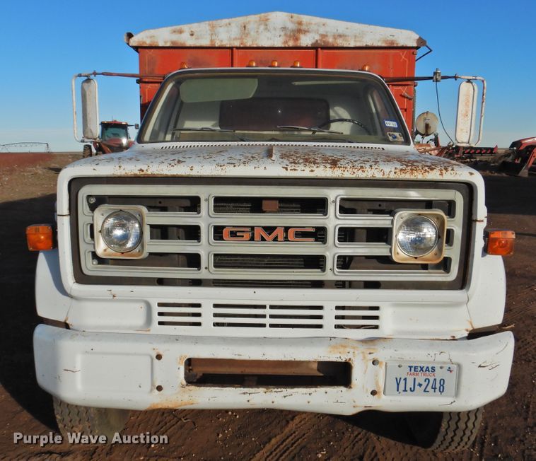 image for item DG1518 1975 GMC 6500  grain truck