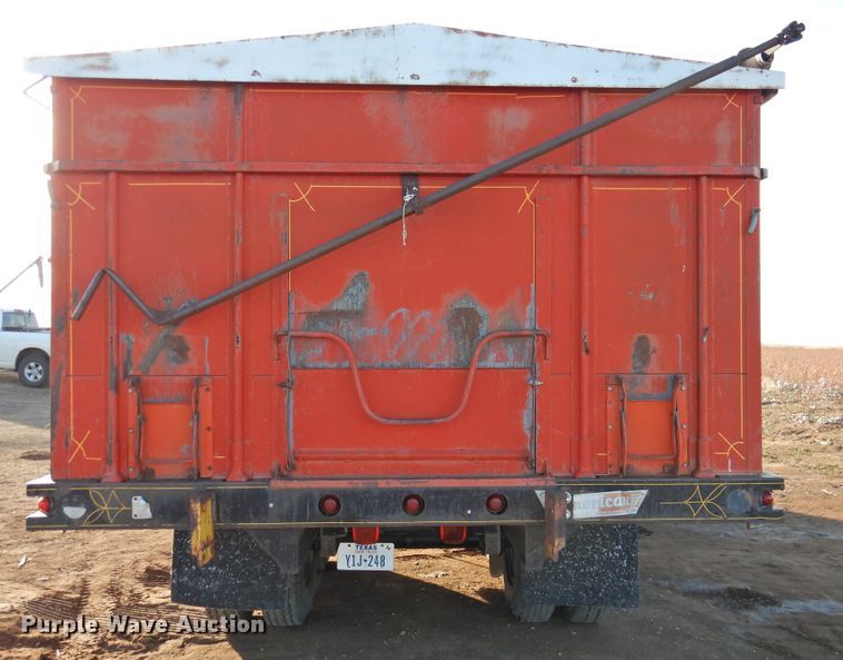 image for item DG1518 1975 GMC 6500  grain truck