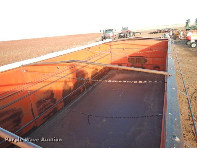 image for item DG1518 1975 GMC 6500  grain truck