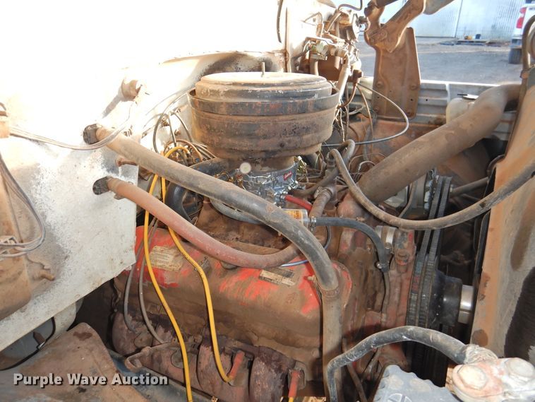 image for item DG1518 1975 GMC 6500  grain truck