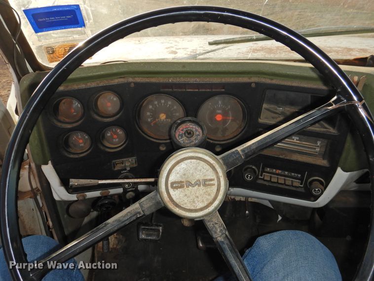 image for item DG1518 1975 GMC 6500  grain truck