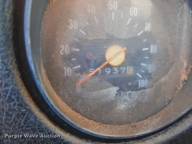 image for item DG1518 1975 GMC 6500  grain truck