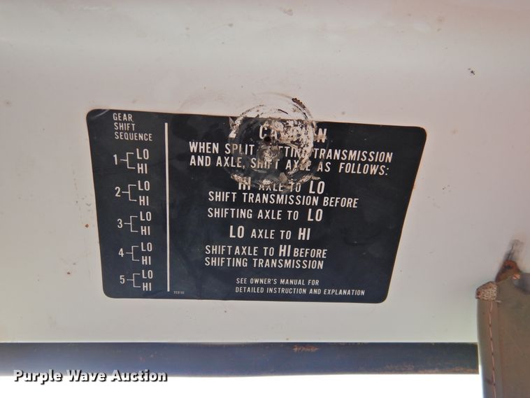 image for item DG1518 1975 GMC 6500  grain truck