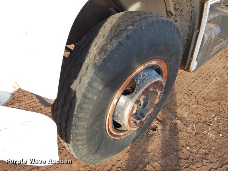 image for item DG1518 1975 GMC 6500  grain truck