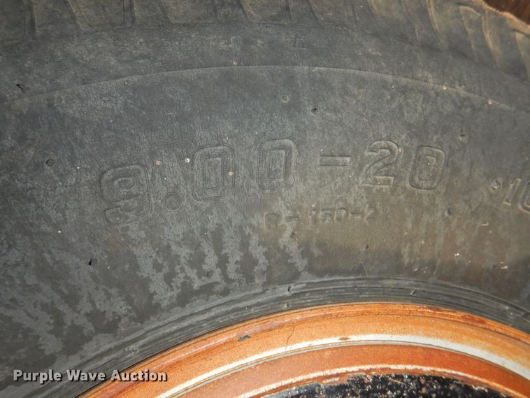 image for item DG1518 1975 GMC 6500  grain truck