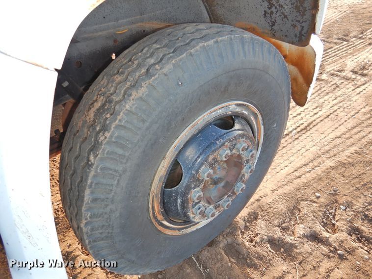 image for item DG1518 1975 GMC 6500  grain truck