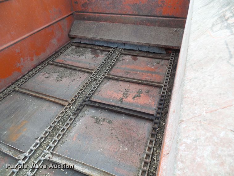 image for item DG2160 United Farm Tools 180 silage wagon