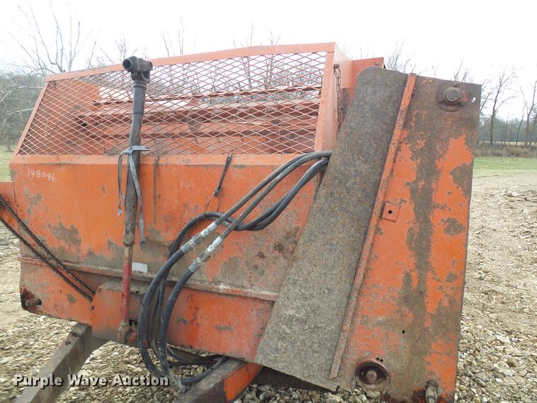 image for item DG2160 United Farm Tools 180 silage wagon