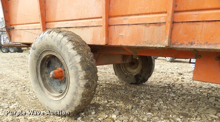 image for item DG2160 United Farm Tools 180 silage wagon