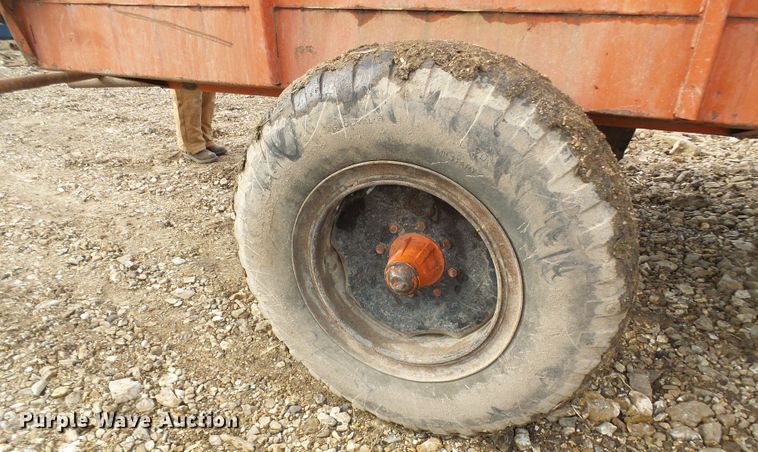image for item DG2160 United Farm Tools 180 silage wagon