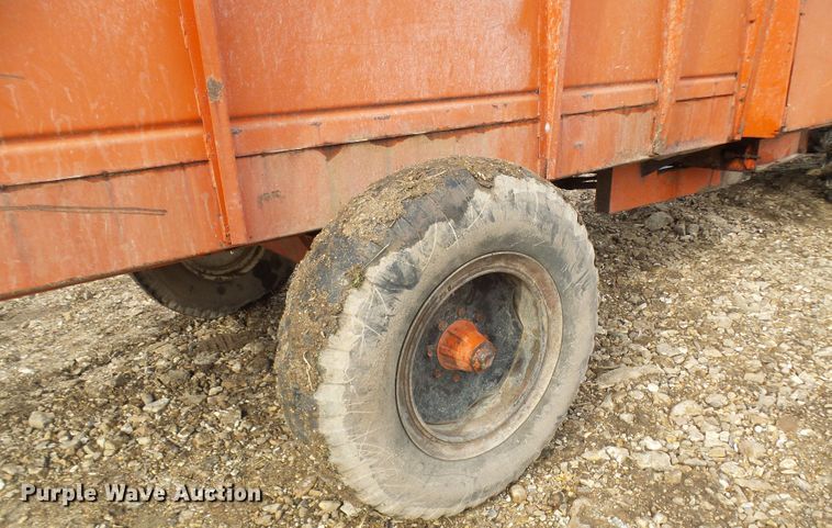 image for item DG2160 United Farm Tools 180 silage wagon
