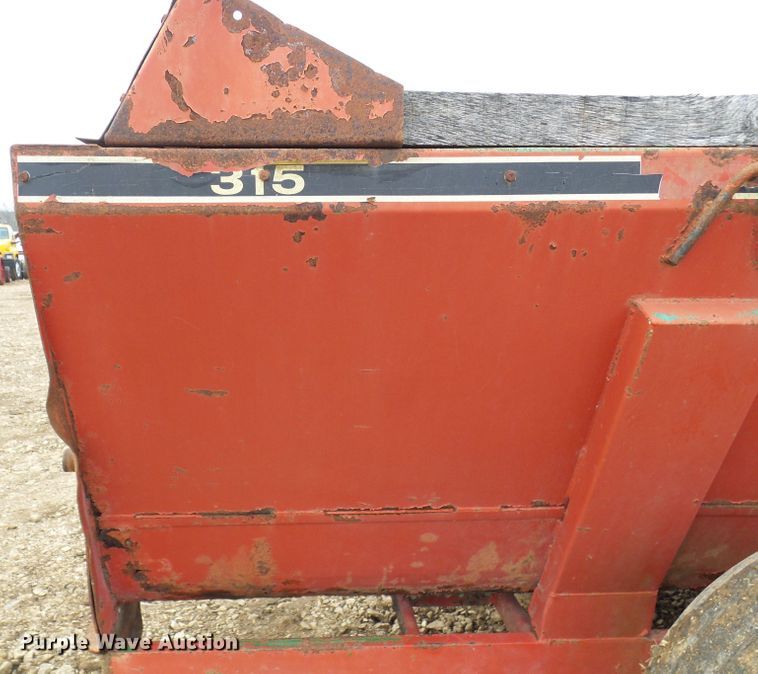 image for item DG2161 Gehl 315 Scavenger manure spreader