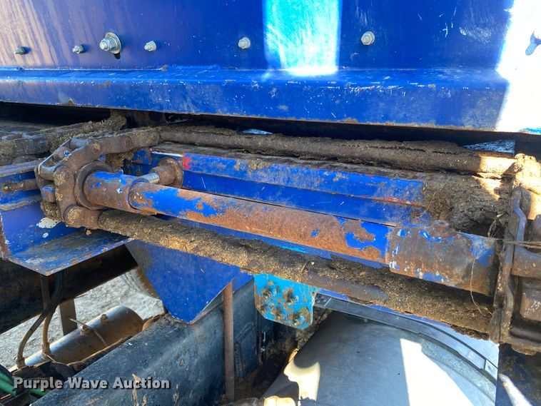 image for item DI3612 2002 Kenworth W900  manure spreader truck