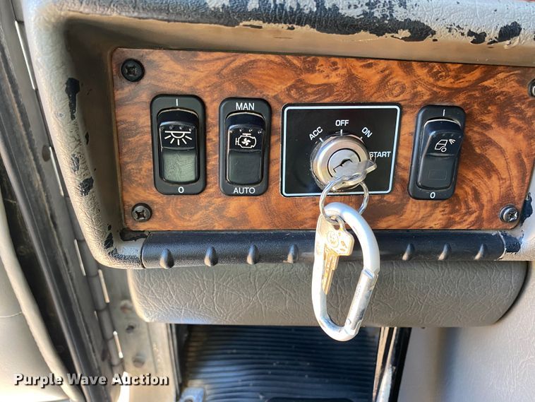 image for item DI3612 2002 Kenworth W900  manure spreader truck